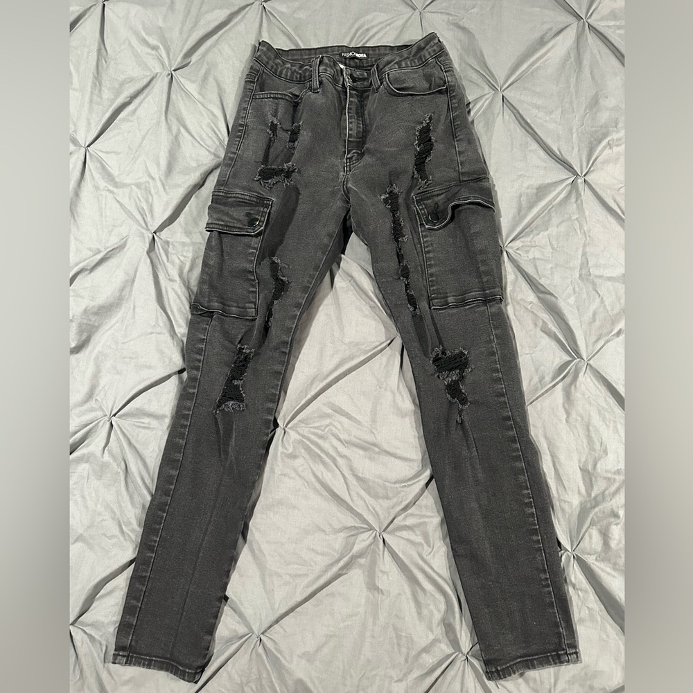 Women's Skinny Jeans in Black